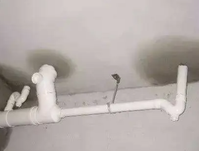 阿拉山口卫生间测漏水的几种情景